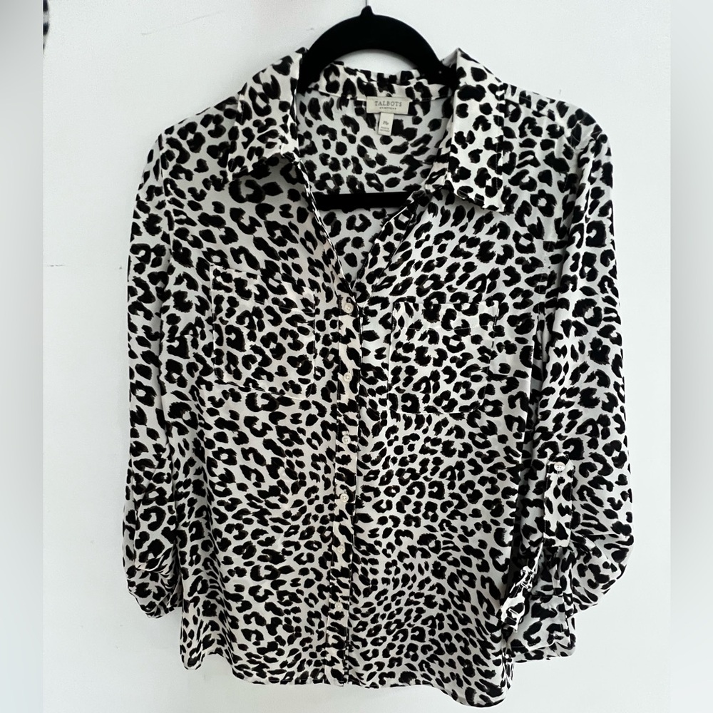 TALBOTS Button Down Blouse - Animal 🐆 Print (MP)